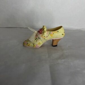 Vintage Lefton Miniature Victorian Style Yellow Shoe Figurine, No Box